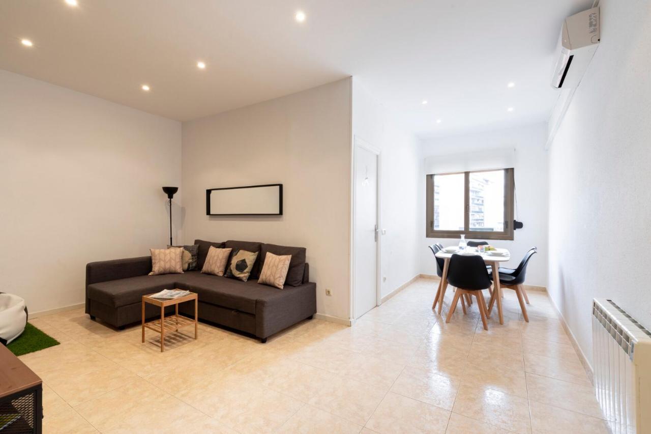 The Camp Nou Fcb Apartment บาร์เซโลนา ภายนอก รูปภาพ